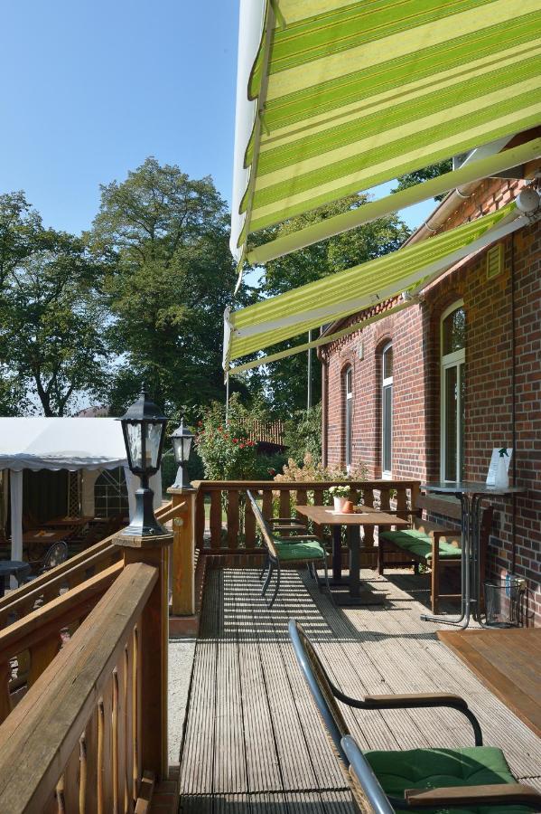 Land-Gut-Hotel Allerhof Frankenfeld Buitenkant foto