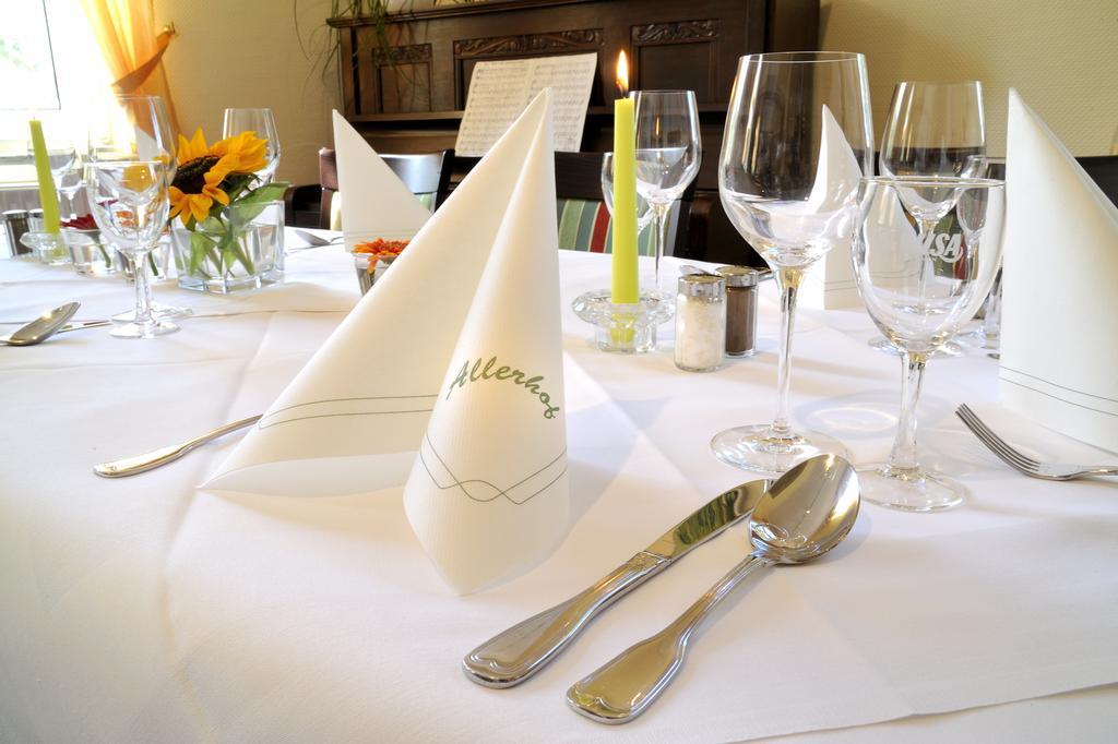 Land-Gut-Hotel Allerhof Frankenfeld Buitenkant foto