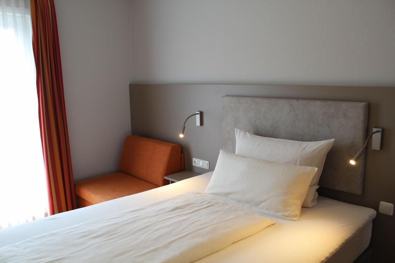 Land-Gut-Hotel Allerhof Frankenfeld Buitenkant foto
