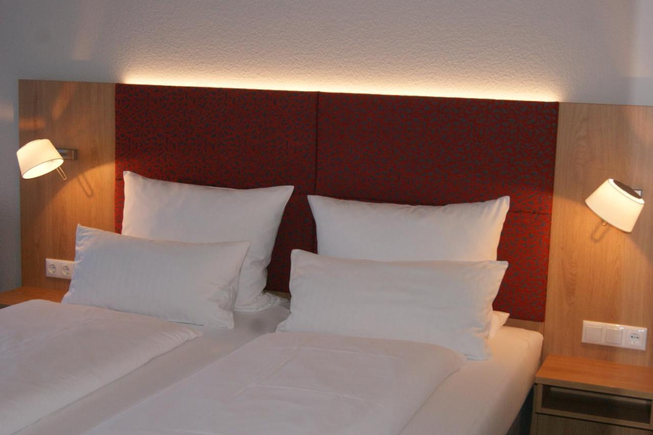 Land-Gut-Hotel Allerhof Frankenfeld Buitenkant foto